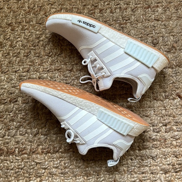 adidas NMD_R1 PRIMEBLUE SHOES - Picture 5 of 8